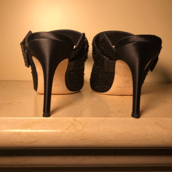 Shoes - Picture 2 of 5